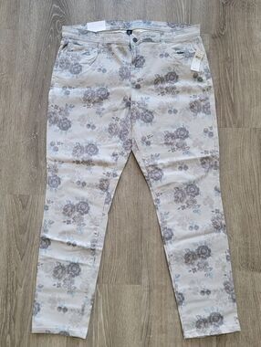 BRAND NEW Gap Always Skinny Floral Design Jeans Women's Size 16